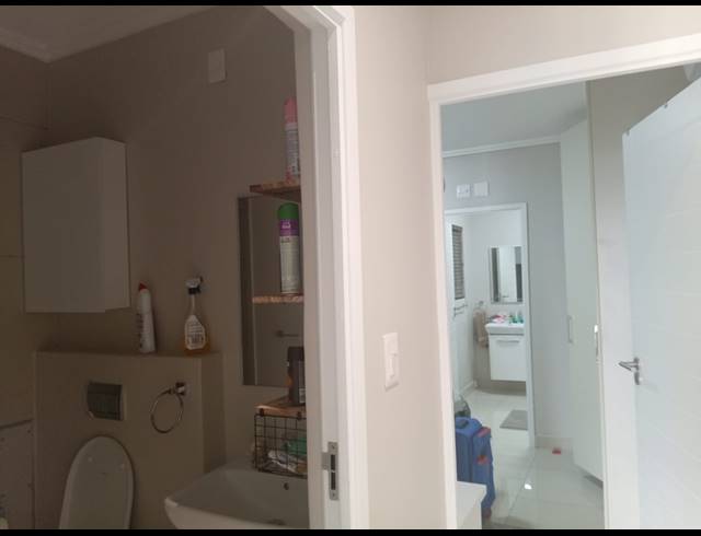 2 BEDROOM APARTMENT TO LET IN UMHLANGA RIDGE